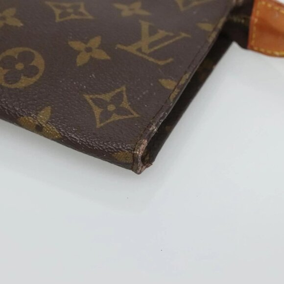 LOUIS VUITTON Monogram Bucket GM Accessory Pouch - Picture 7 of 16